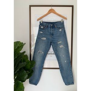 Levi’s Wedgie Icon Jeans
